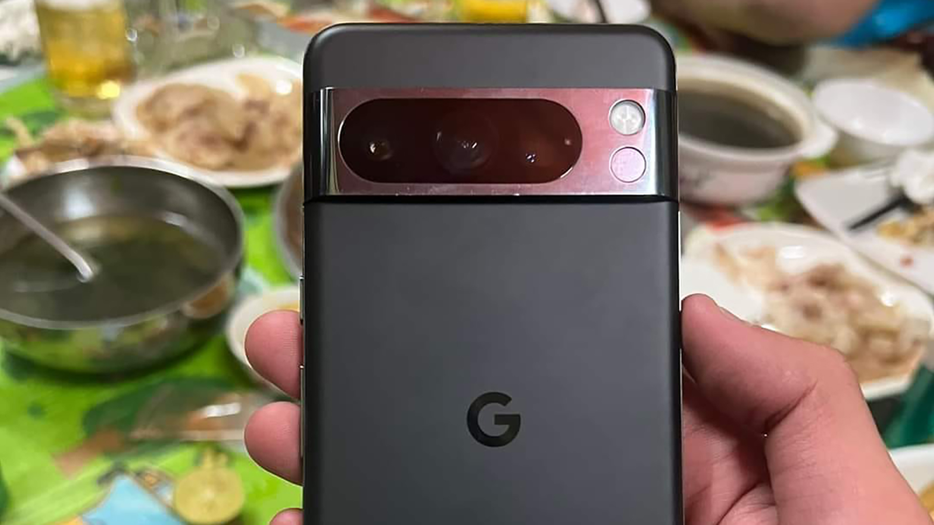 Google Pixel 8 Pro Leaked Hero Hands On Image