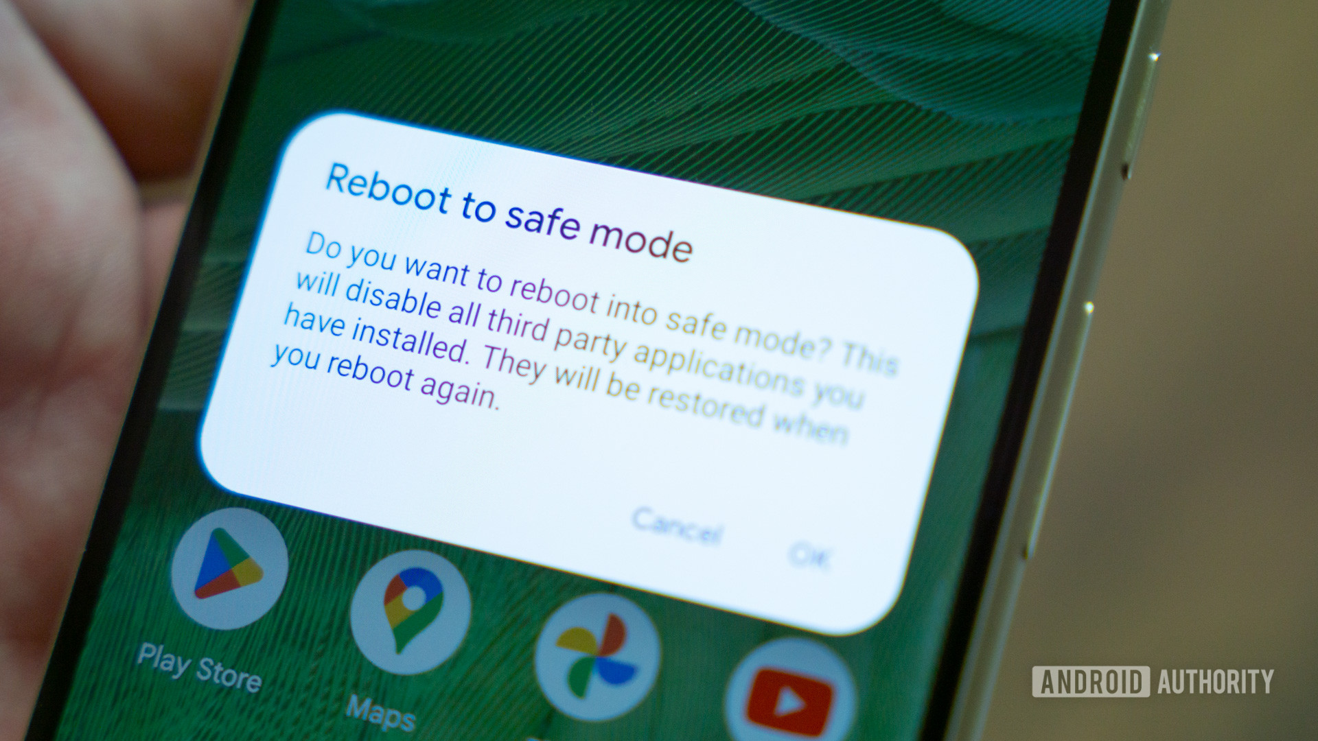 Reboot on safe mode Android stock photo (3)