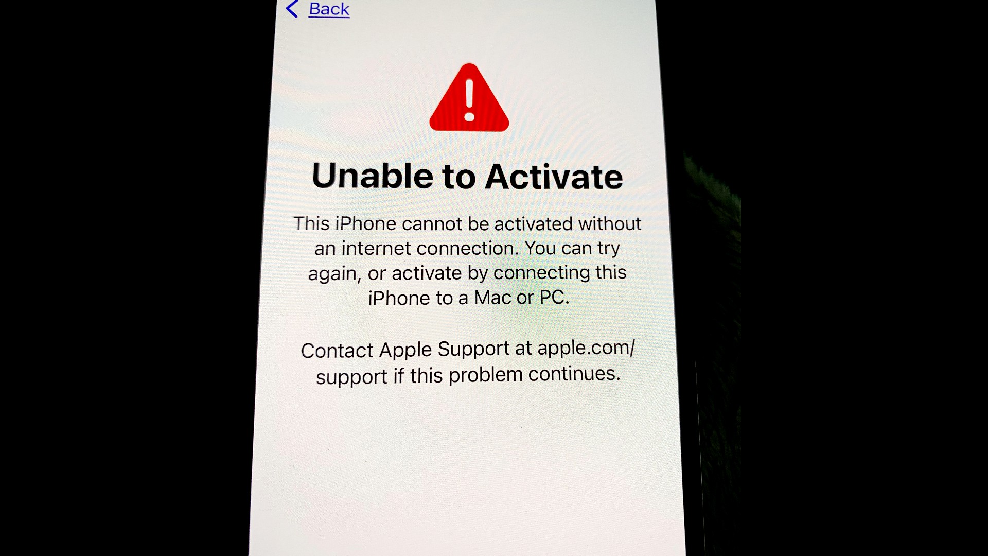 iPhone 14 activation bug