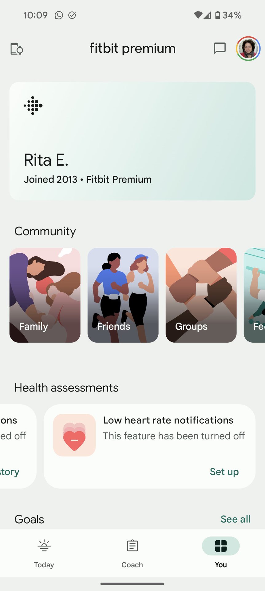 علامة تبويب لقطة الشاشة لتطبيق Fitbit لإشعارات معدل ضربات القلب