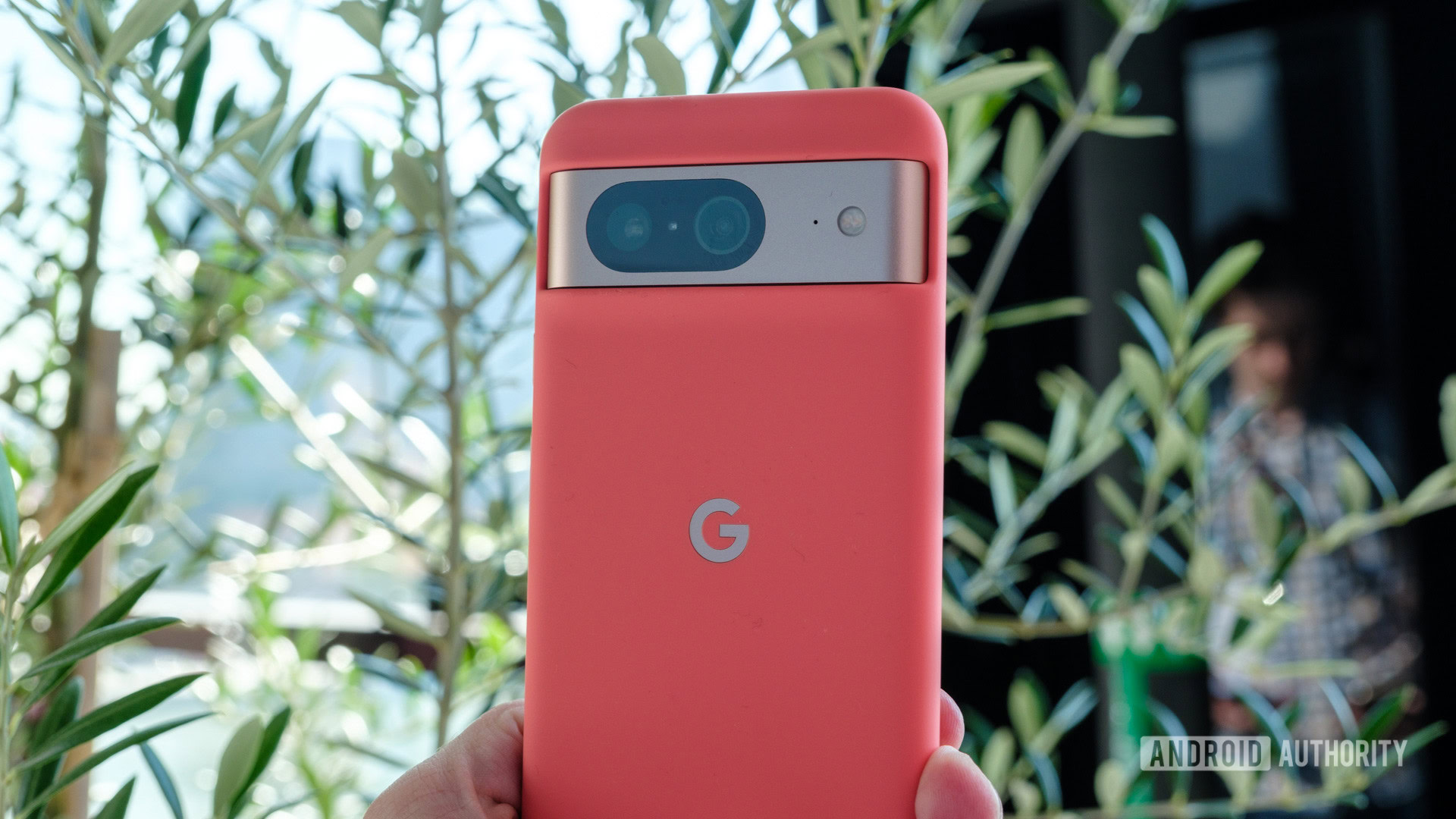 google pixel 8 camera bar in case