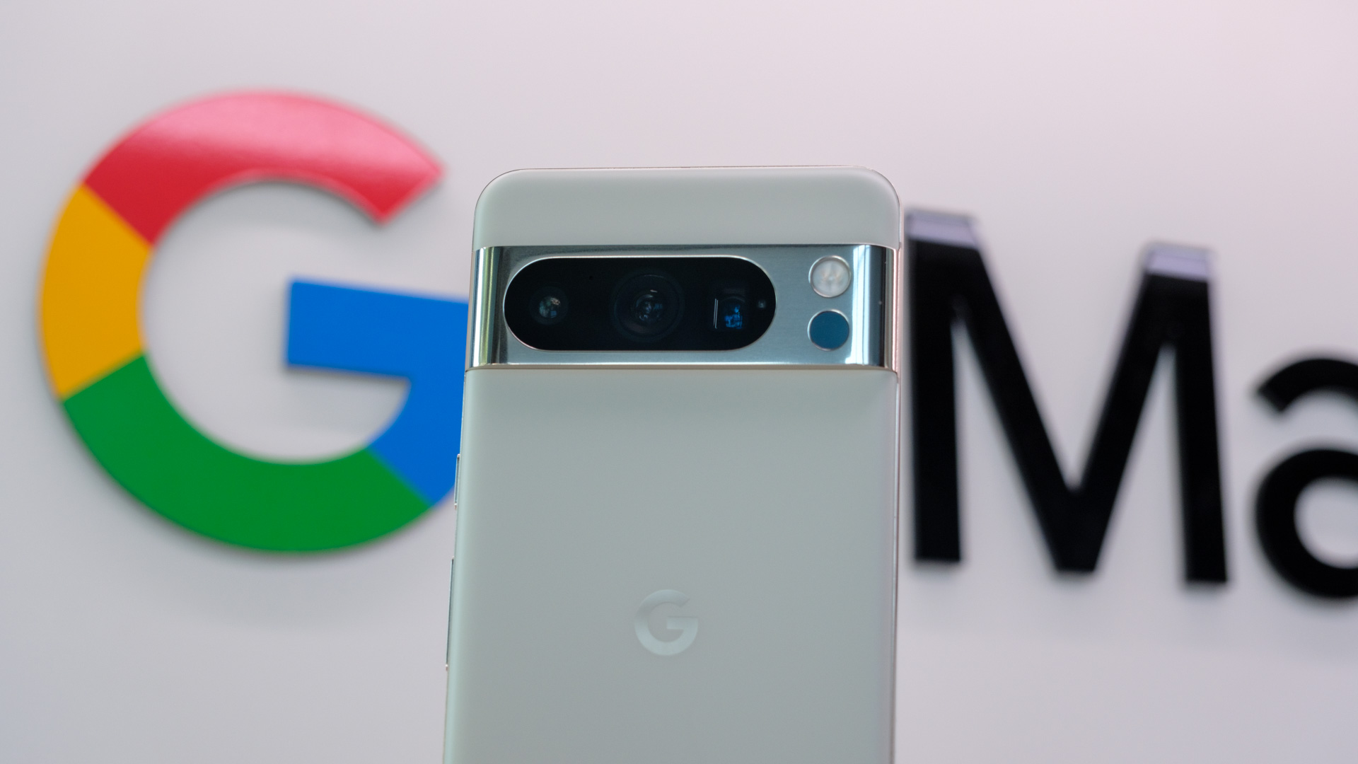 google pixel 8 pro camera bar with google logo