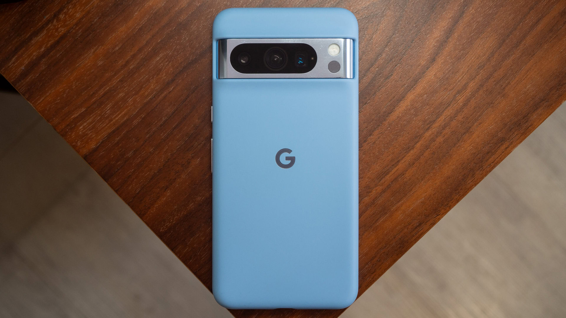 funda oficial google pixel 8 pro bay azul 1