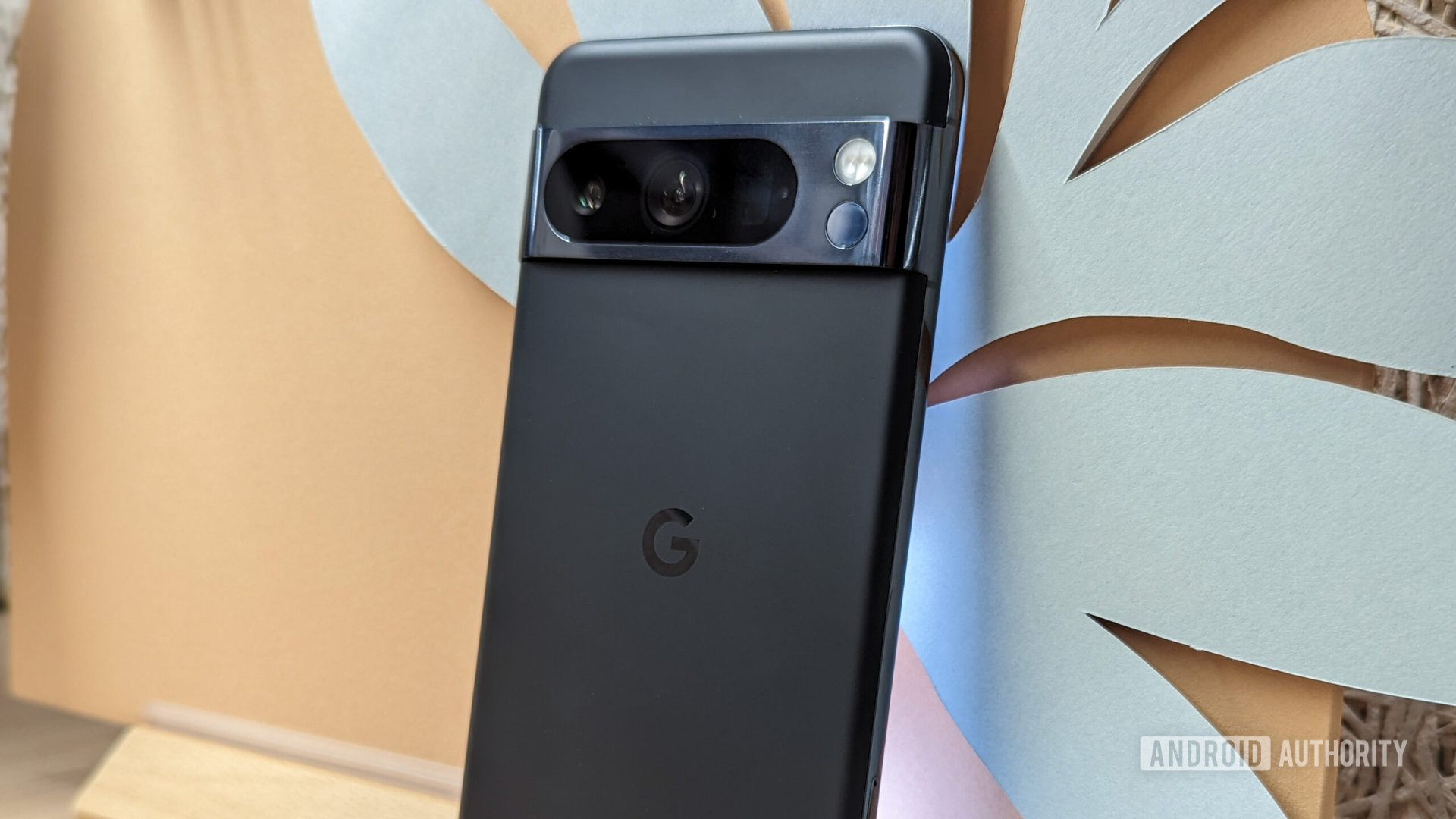 google pixel 8 pro rear obsidian 2