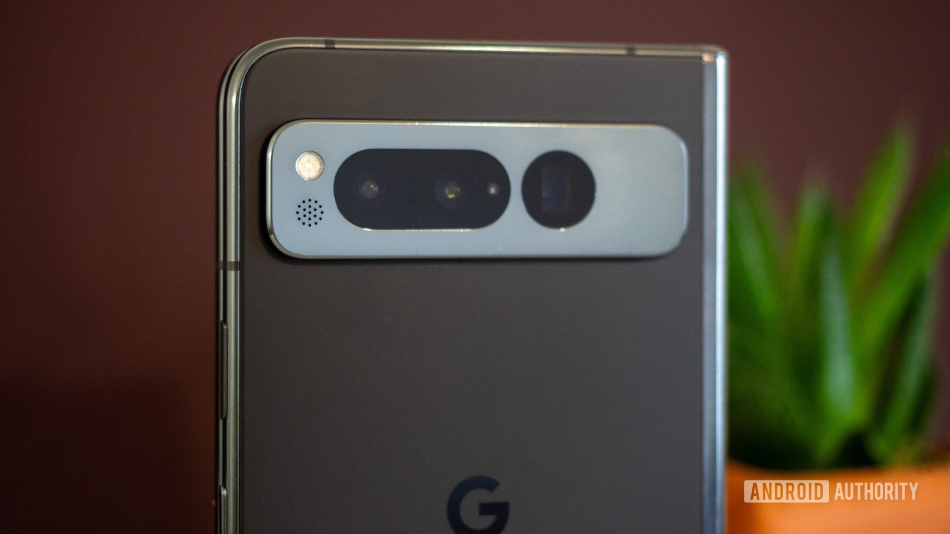 google pixel fold camera bar 2