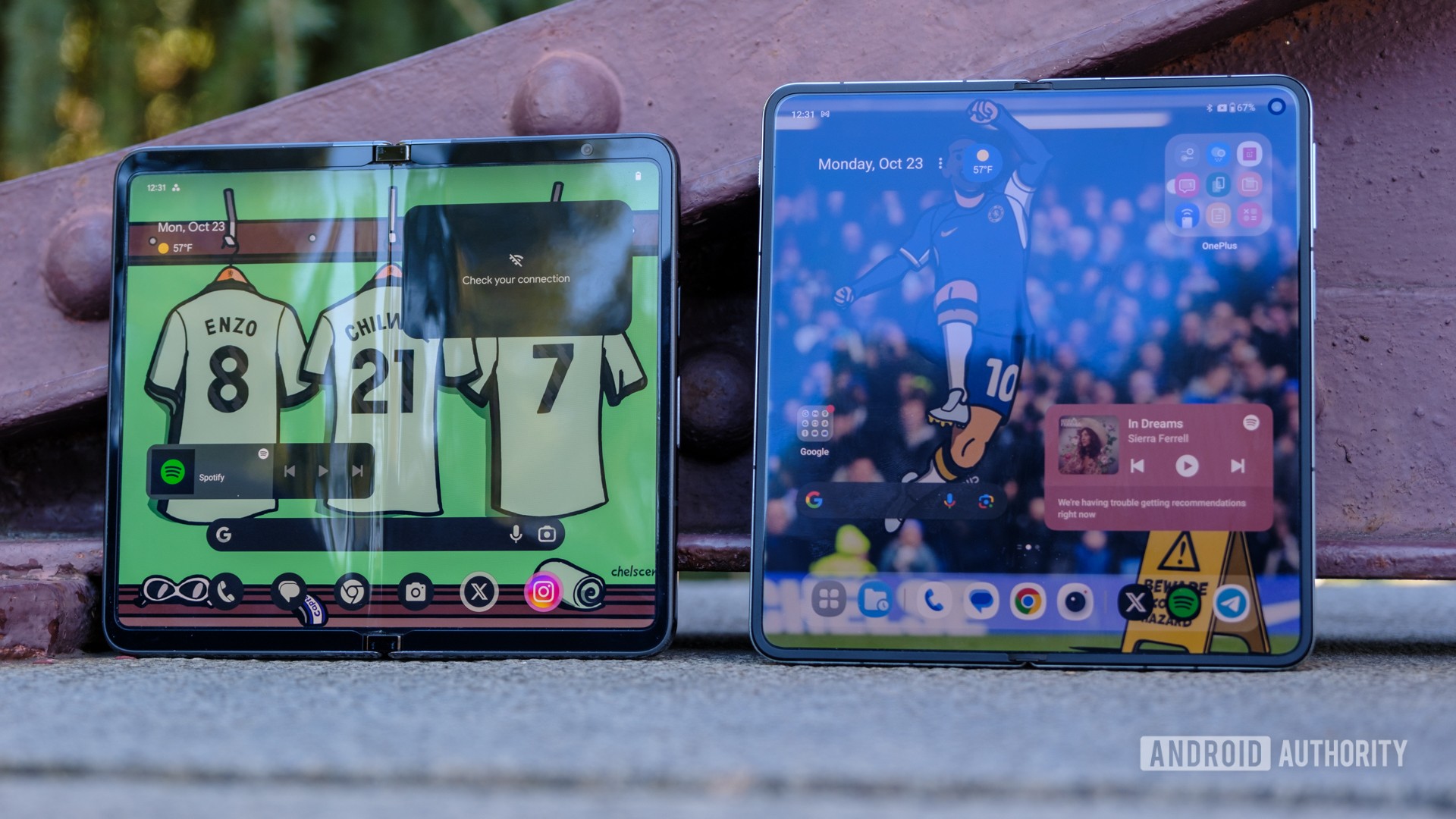 google pixel fold vs oneplus open internal display