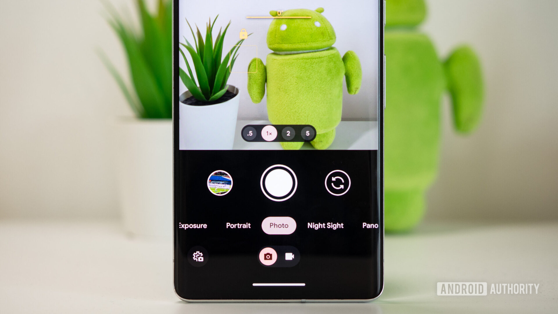 New pixel camera app interface on Google Pixel 7 Pro.