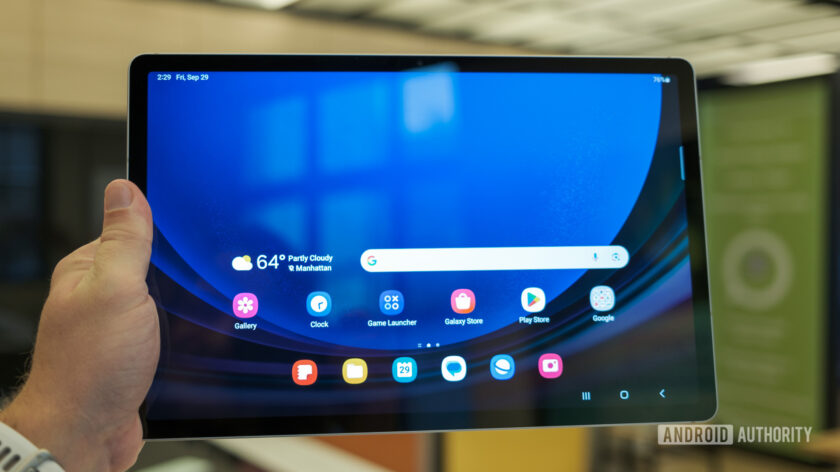 How to charge the Samsung Galaxy Tab S9 FE S Pen - Android Authority