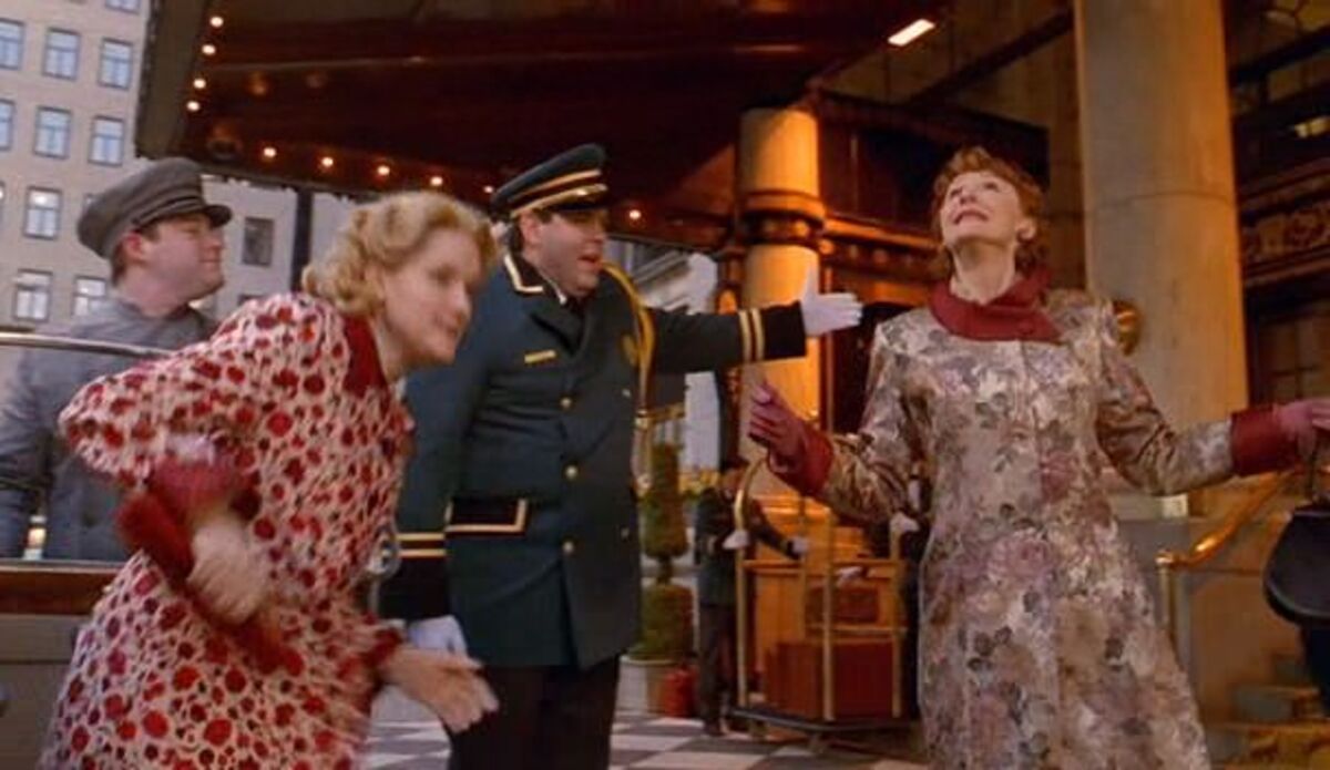 Eloise at the Plaza (2003)