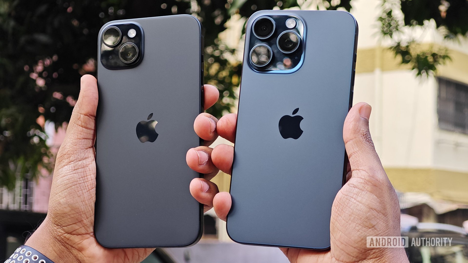 Apple iPhone 15 Plus and iPhone 15 Pro Max 2