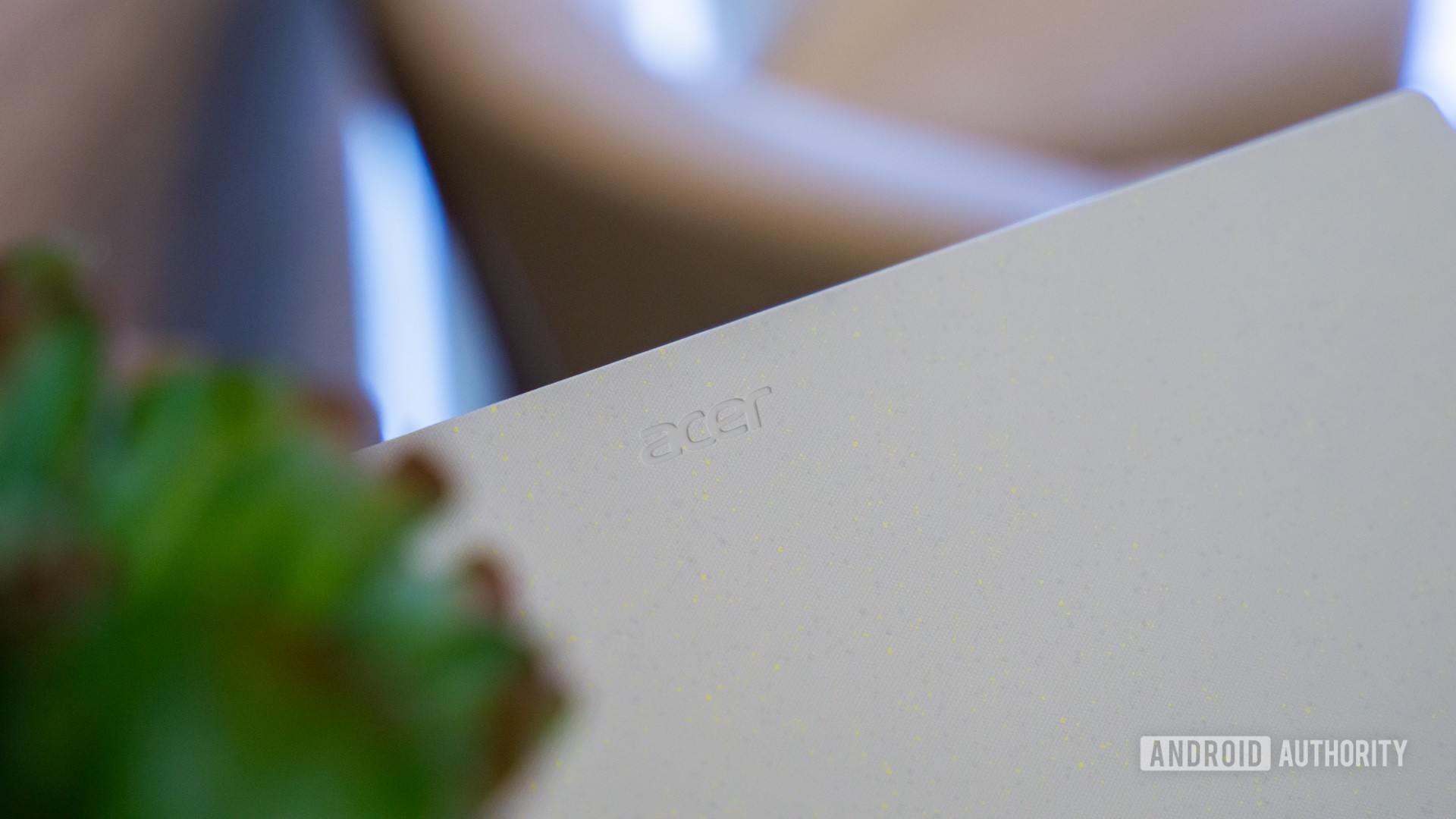 Acer Aspire Vero 16 at CES 2024 (2)