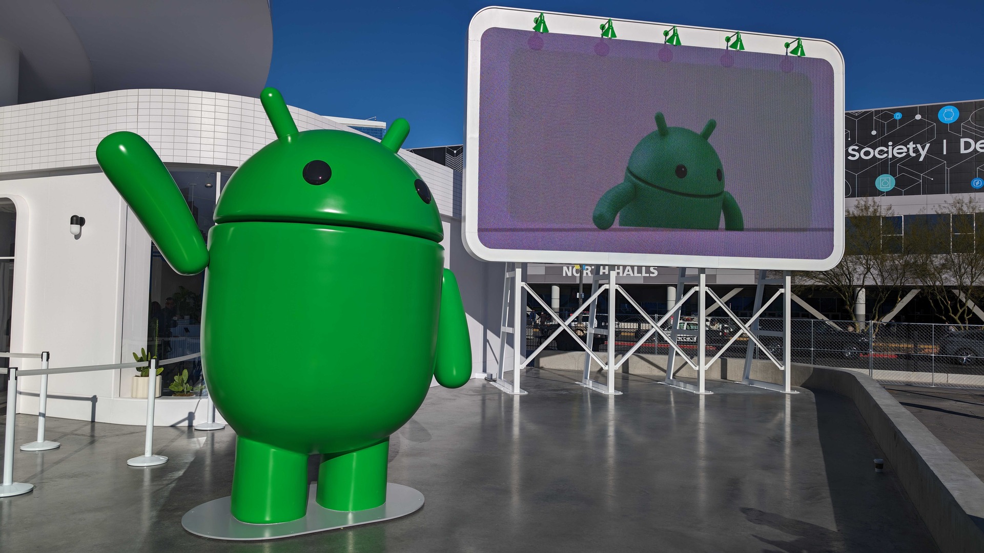 Estatua de Android CES 2024