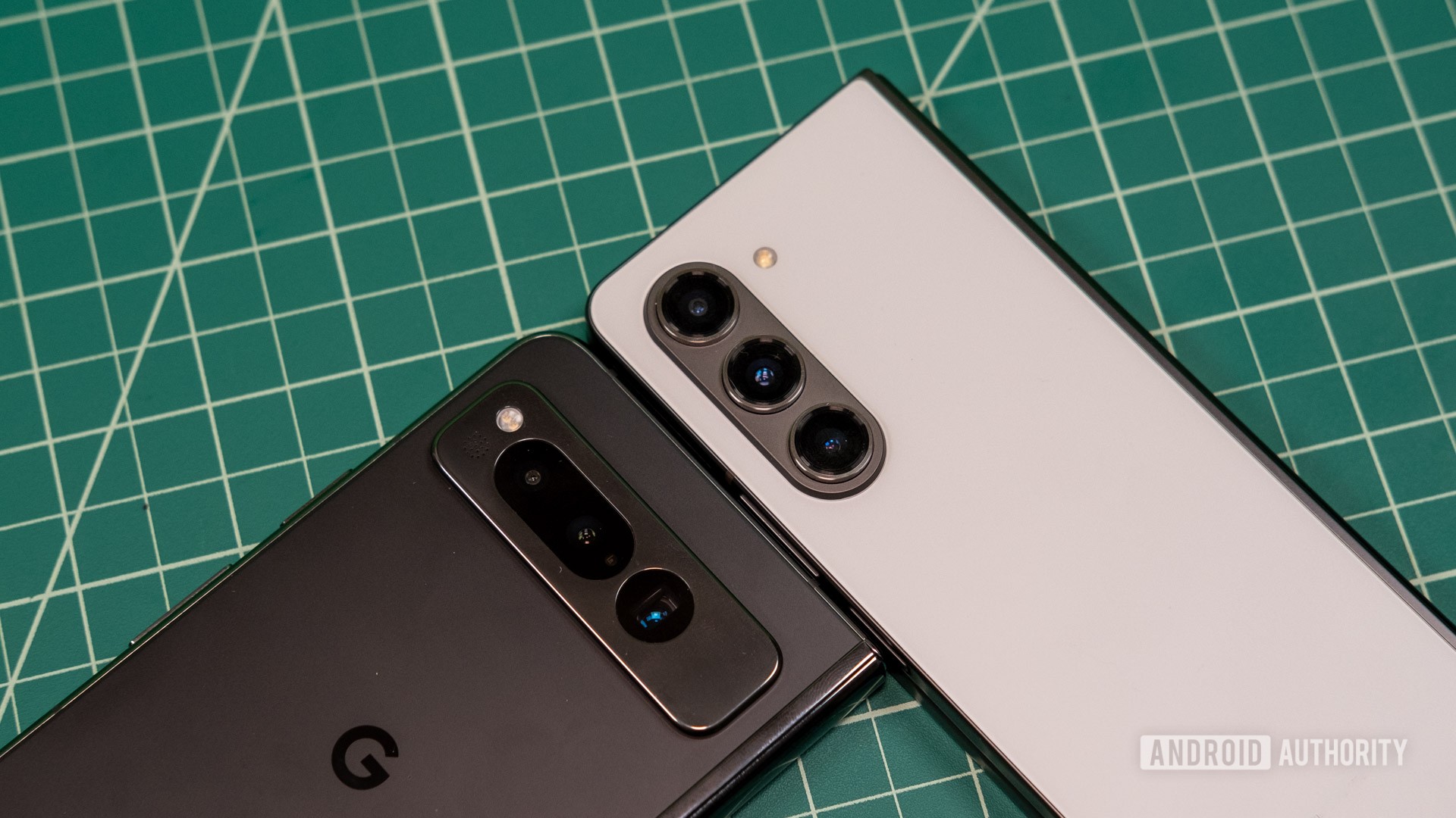 Z Fold 5 and Pixel Fold cameras