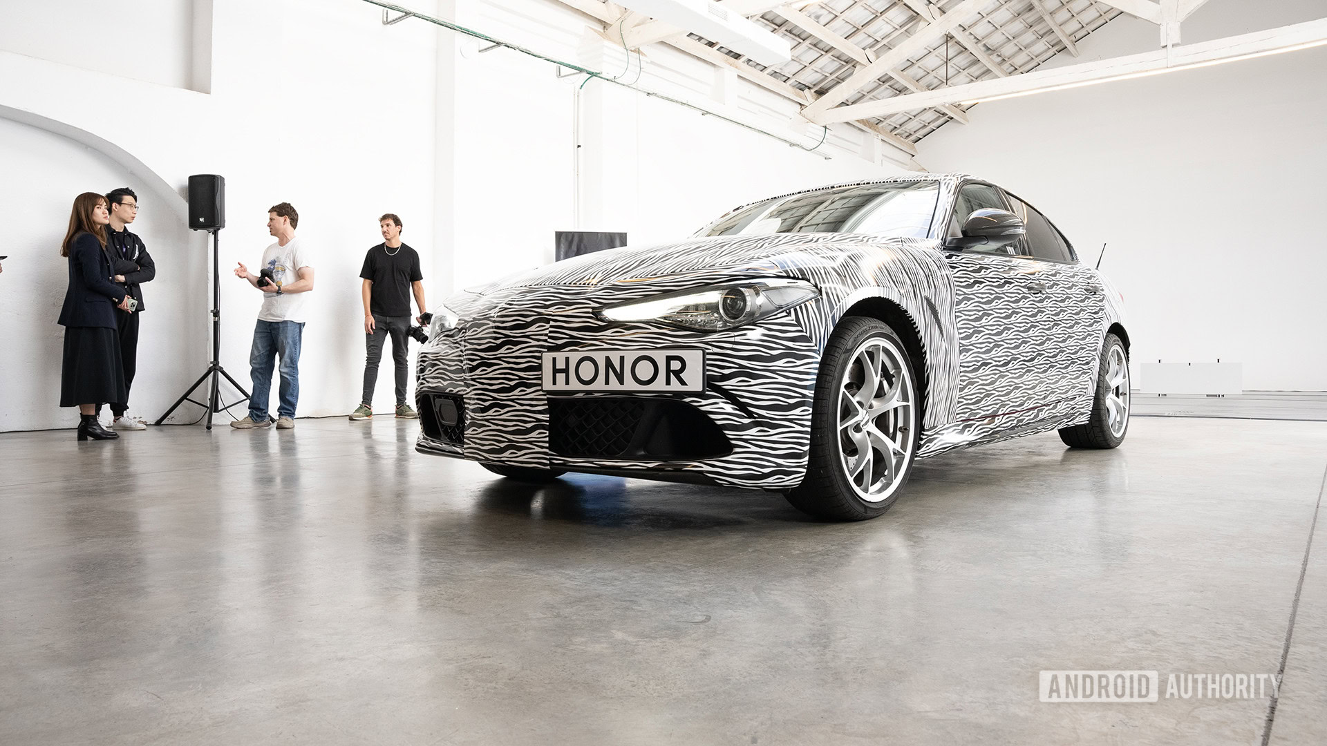 Wersja demonstracyjna samochodu HONOR Eye Tracking MWC 2024 01