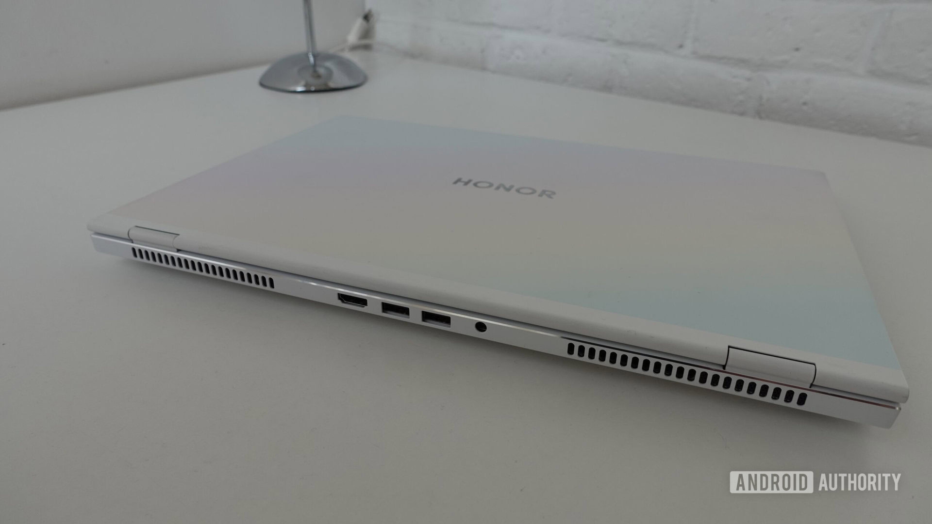 Honor MagicBook Pro 16 6 Ports
