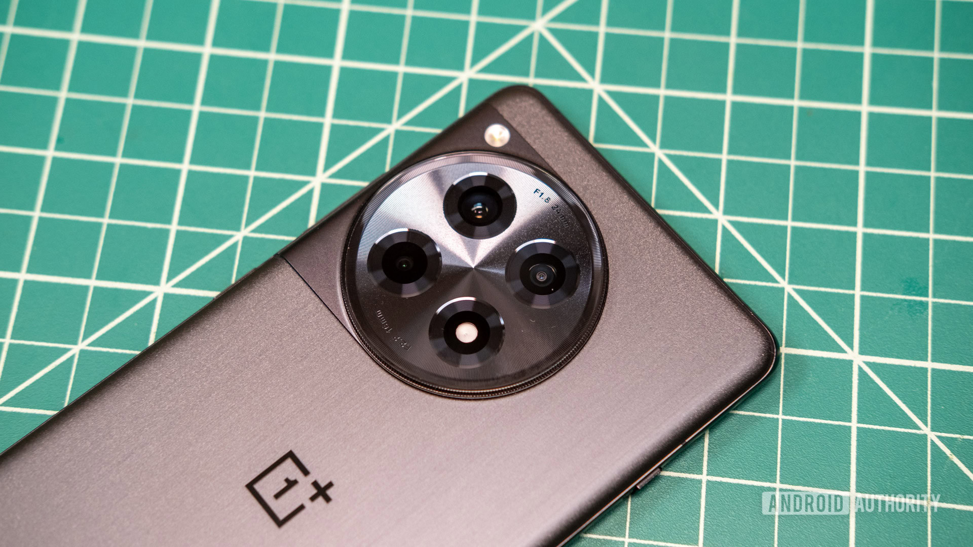OnePlus 12R cameras