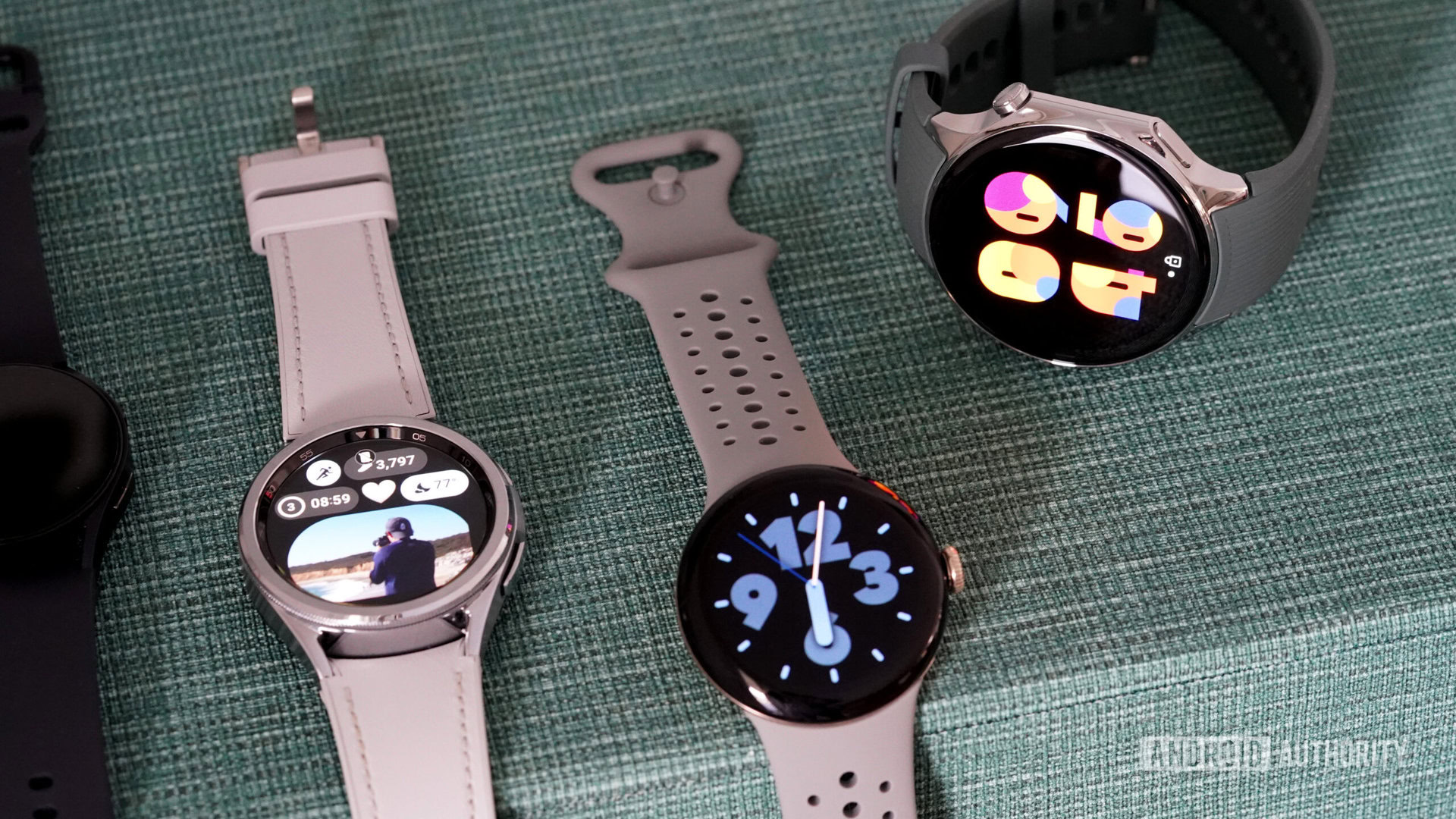 Google is pushing everyone to adopt Wear OS’s newer battery-friendly watch faces