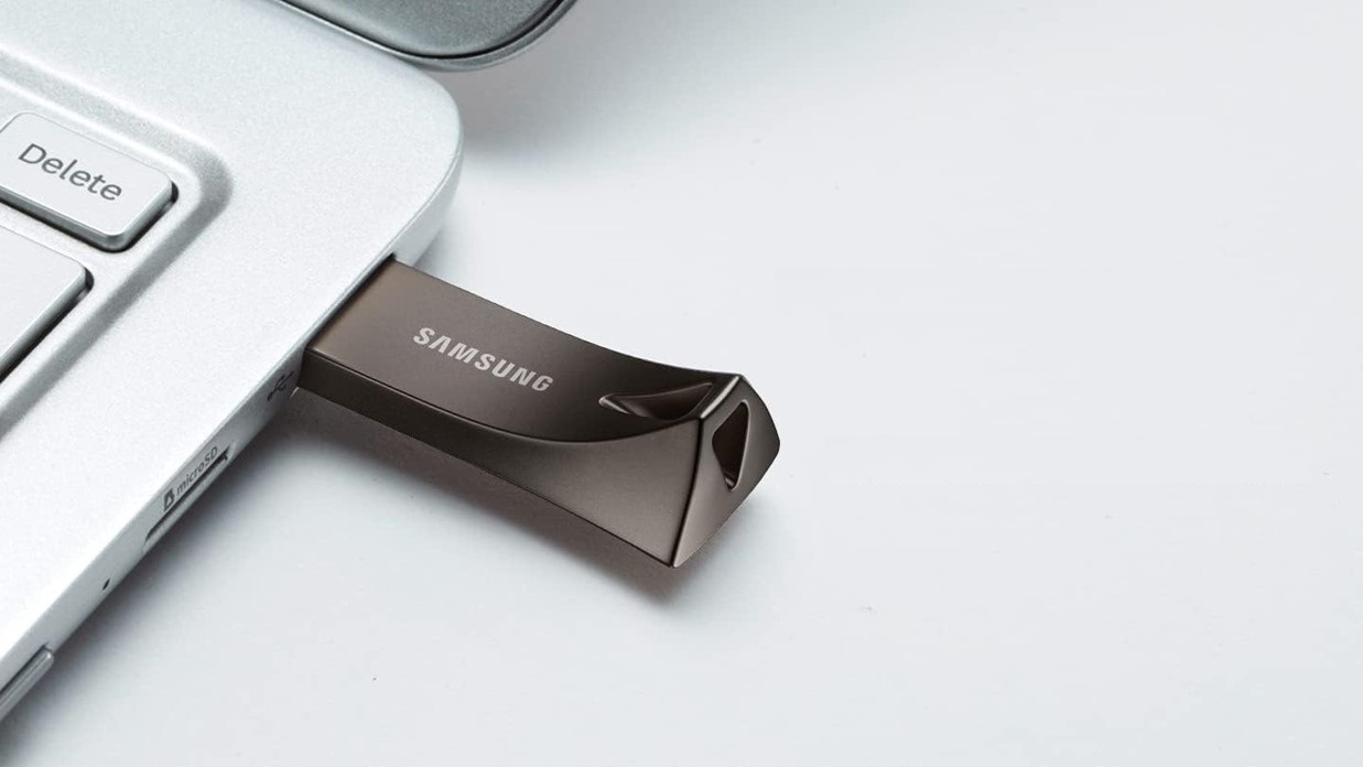 Samsung Bar Plus Flash Drive Promo Image