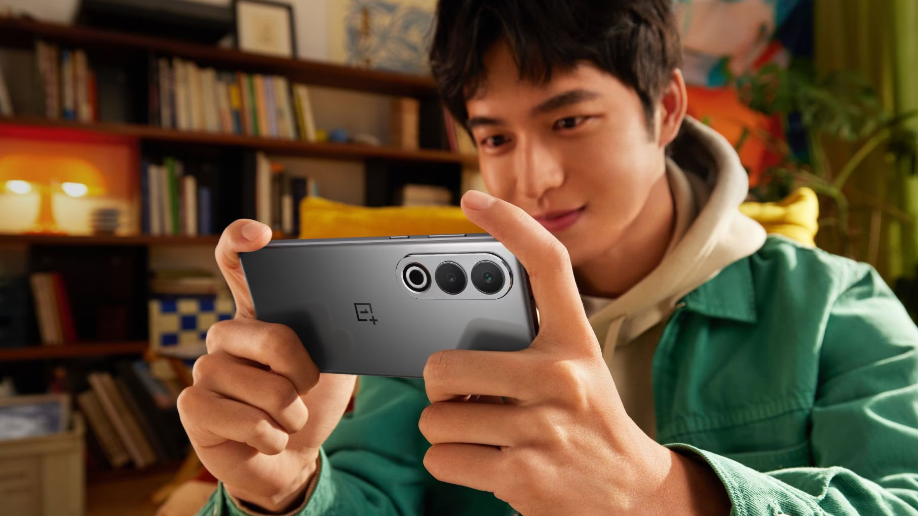 OnePlus Ace 3V gaming official image