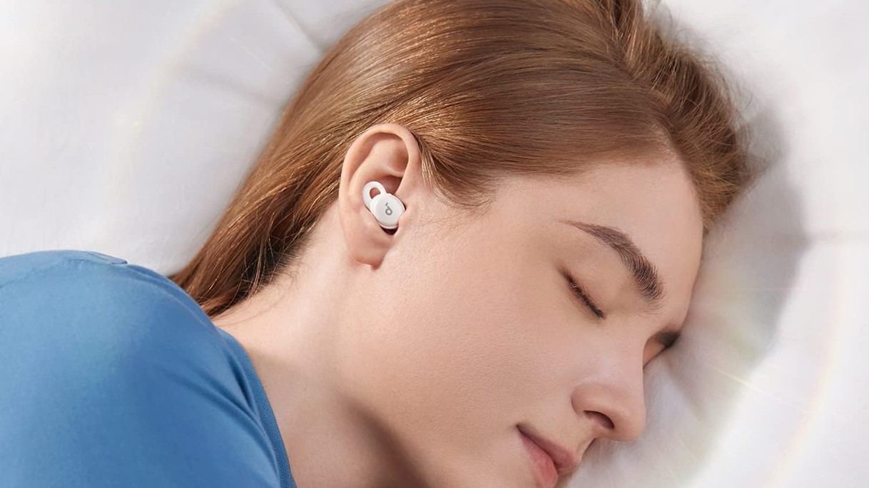 Imagen promocional de los auriculares para dormir Anker Soundcore Sleep A10