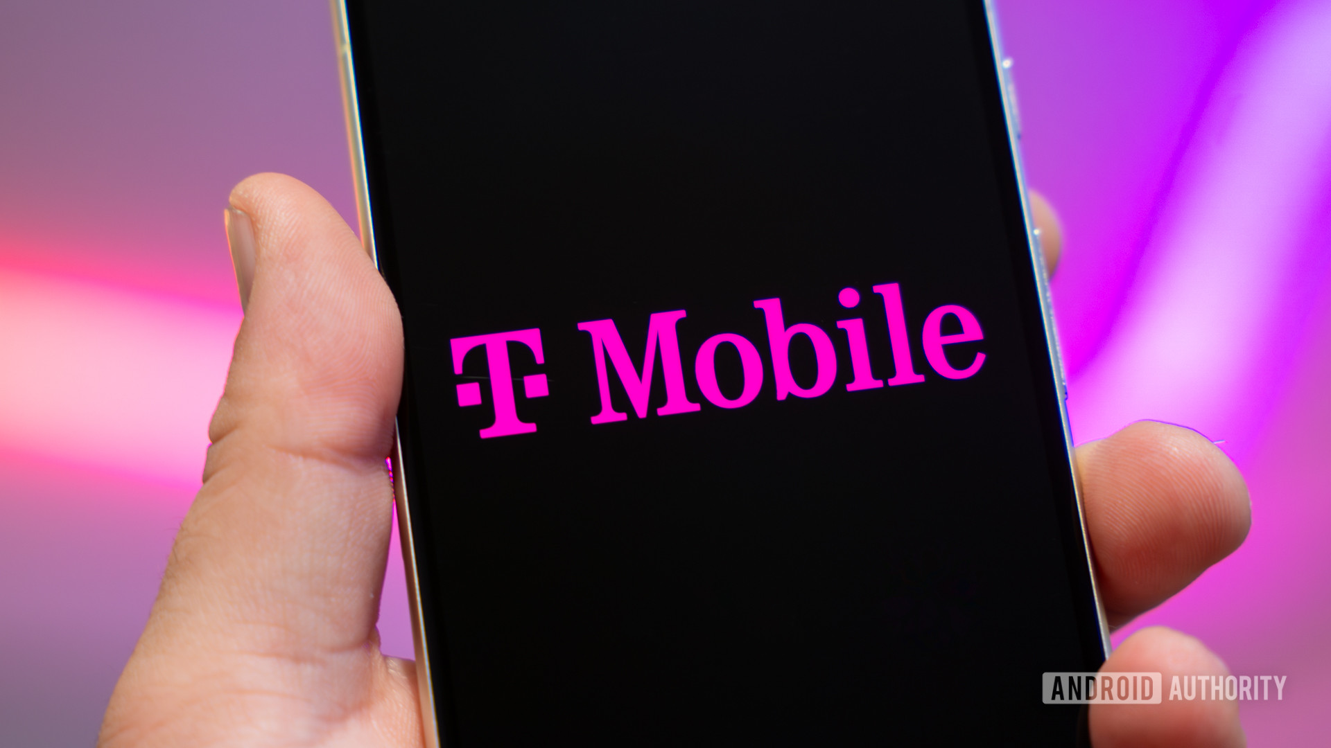 Logotipo de T Mobile en el teléfono inteligente (1)