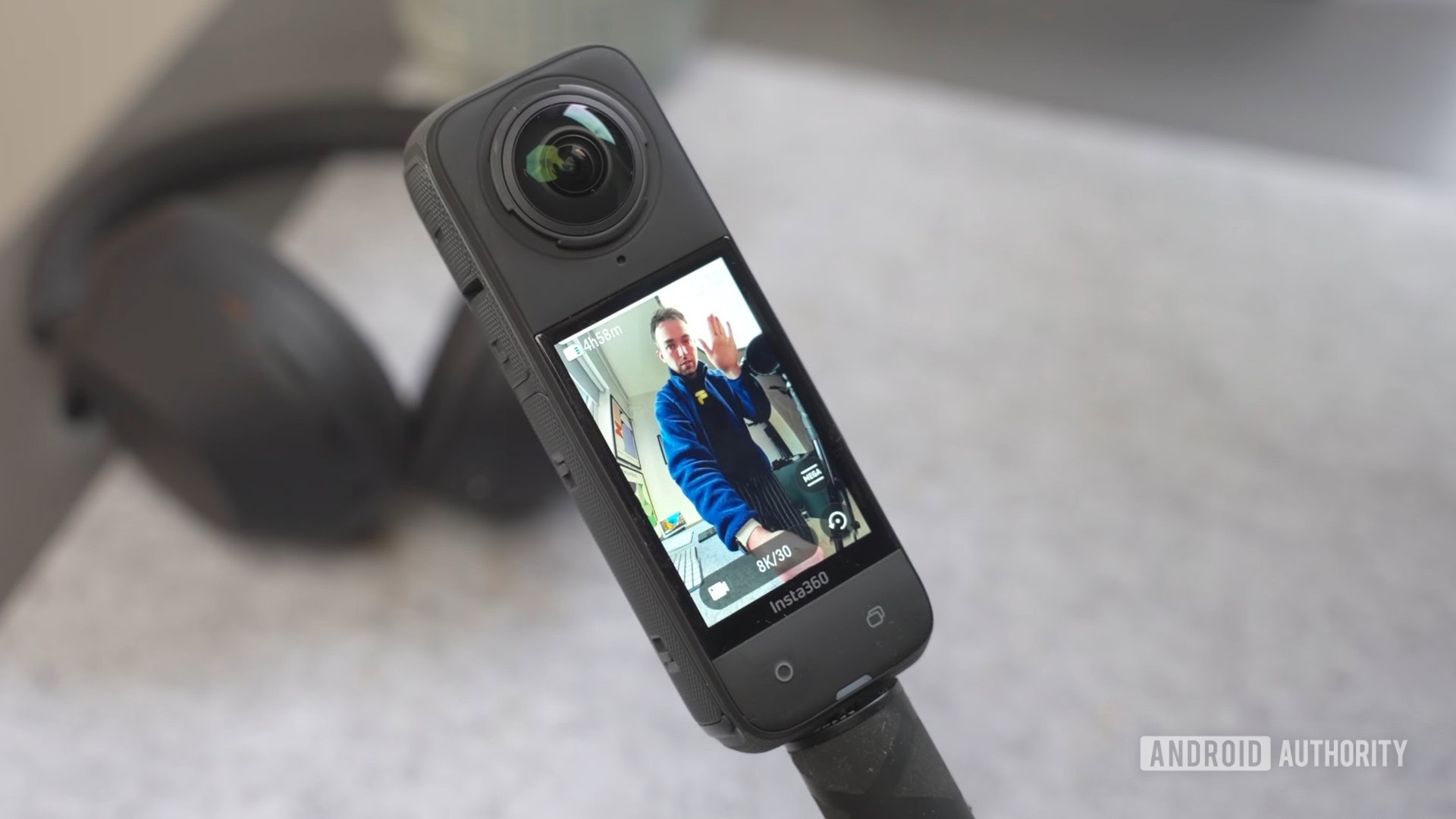 Экшн-камера Insta360 X4 с обзором на 360 градусов – идеальное карманное решение для видеоблогеров.