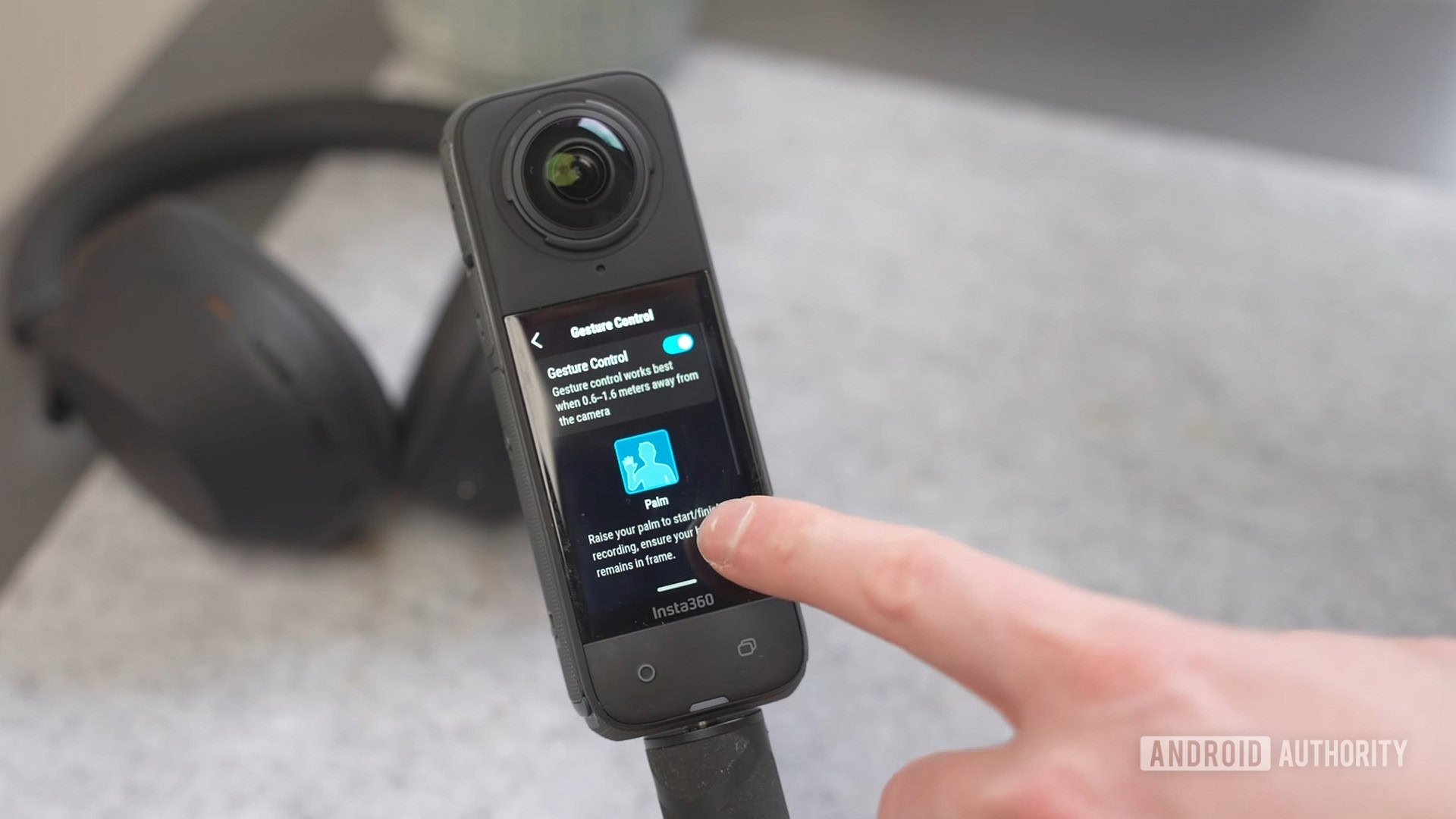 Экшн-камера Insta360 X4 с обзором на 360 градусов – идеальное карманное решение для видеоблогеров.