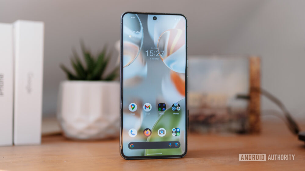 Here’s an early look at Google’s revamped Pixel wallpaper app in ...
