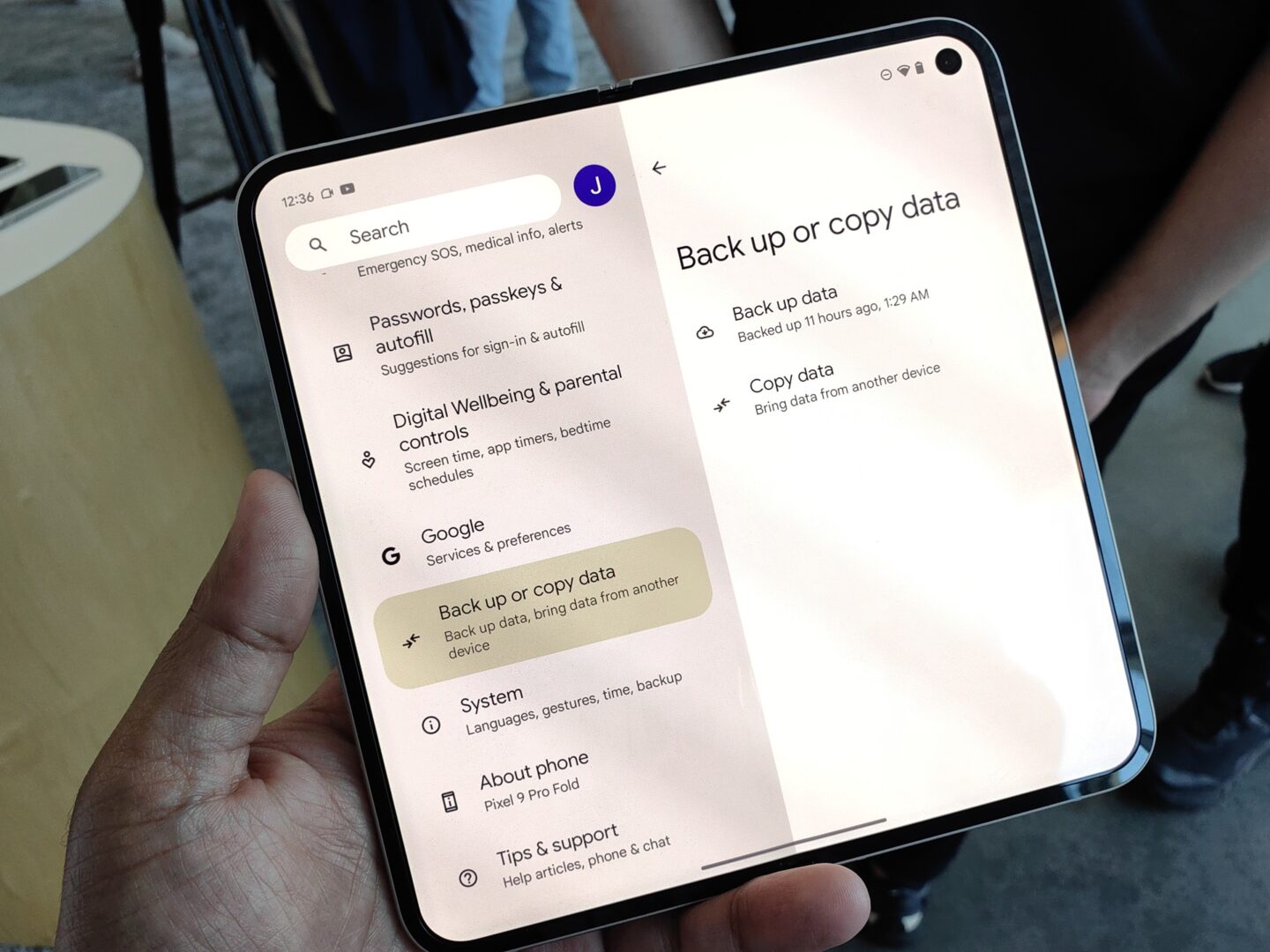 The Google Pixel 9 finally lets you choose when to transfer data from ...
