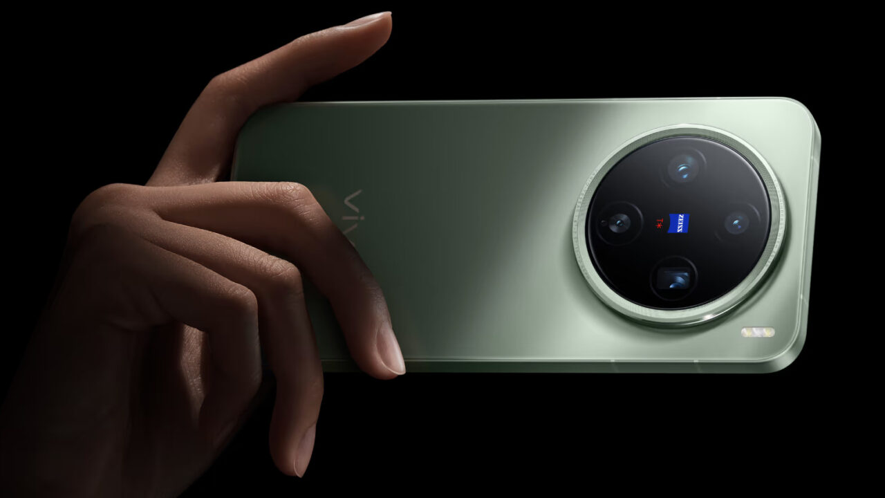 One of the best small phones isn't getting a global launch (for now?)