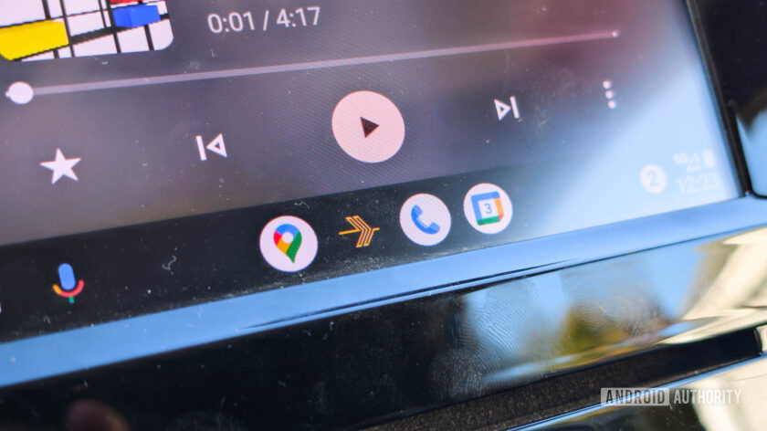 Android Auto's new music player UI is finally reaching more drivers