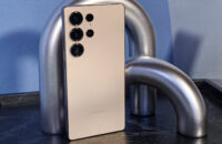 Galaxy S25 Ultra standing