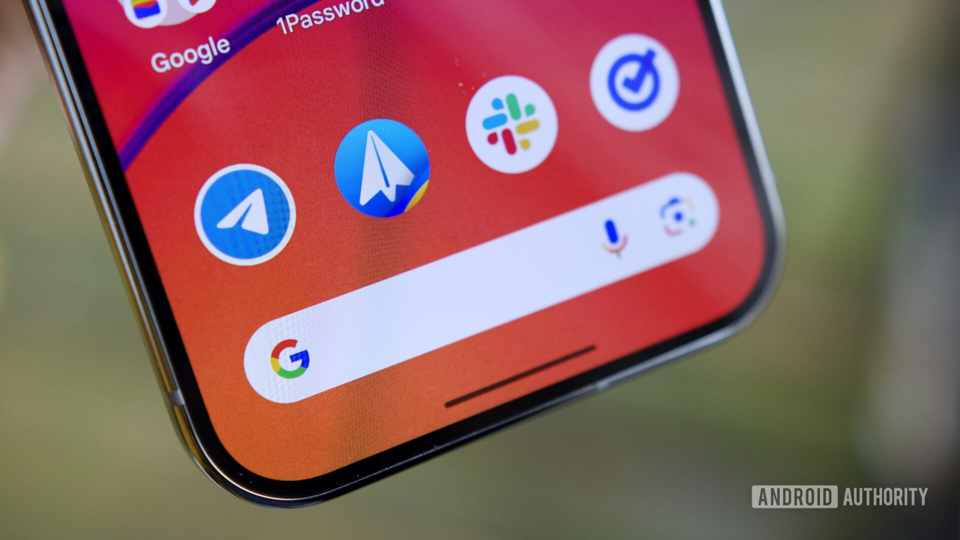Google is giving the Search bar on your phone a facelift - Android ...
