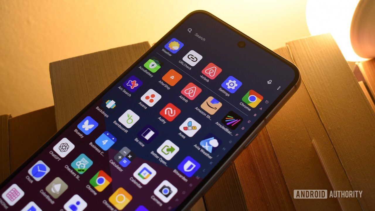 I ditched Pixel Launcher for Microsoft Launcher and I don't regret it