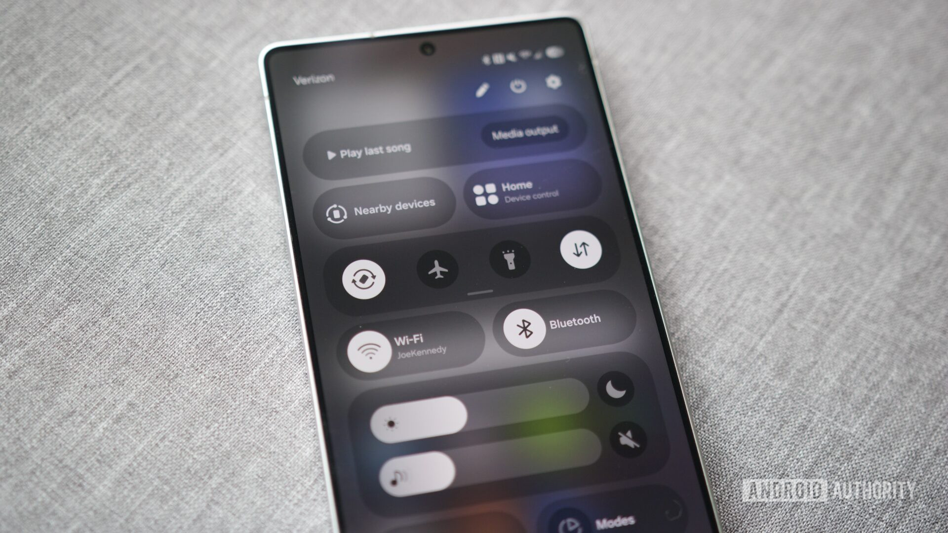 One UI 7 brings a smarter way to access the quick settings panel