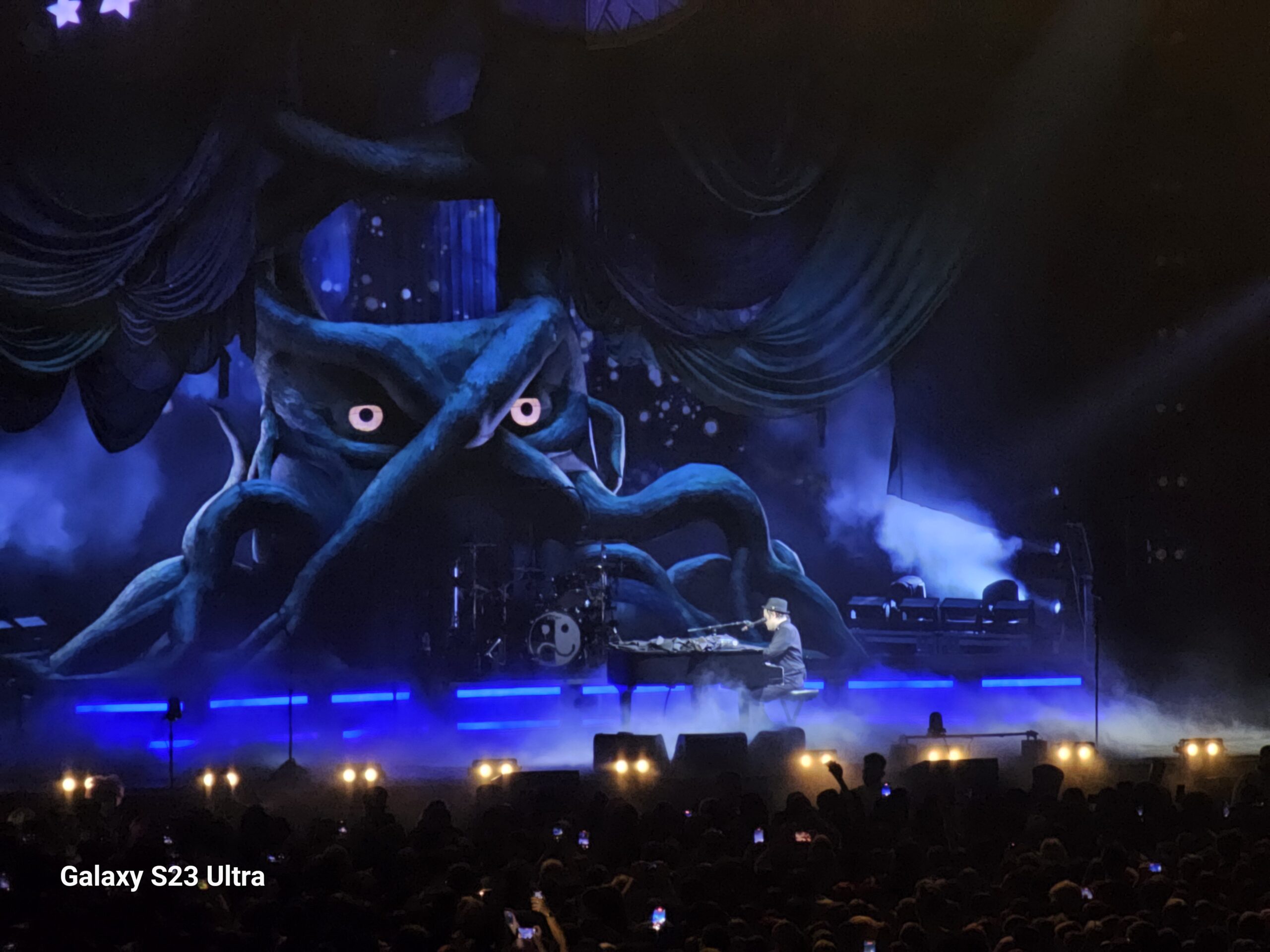 A photo of a Fall Out Boy concert from the Galaxy S23 Ultra