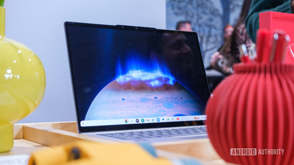 It's a Chromebook thing: Hands-on with new ChromeOS AI features ...