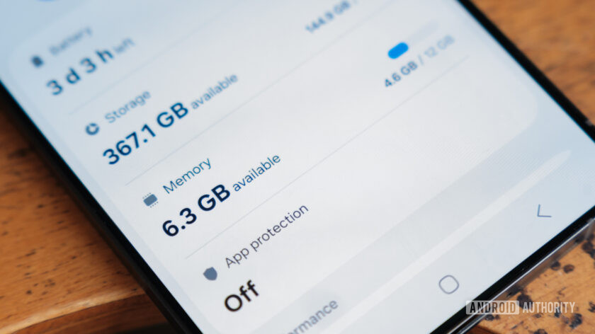 Phone Memory Screen What really happens when your phone runs out of RAM? - Android Authority