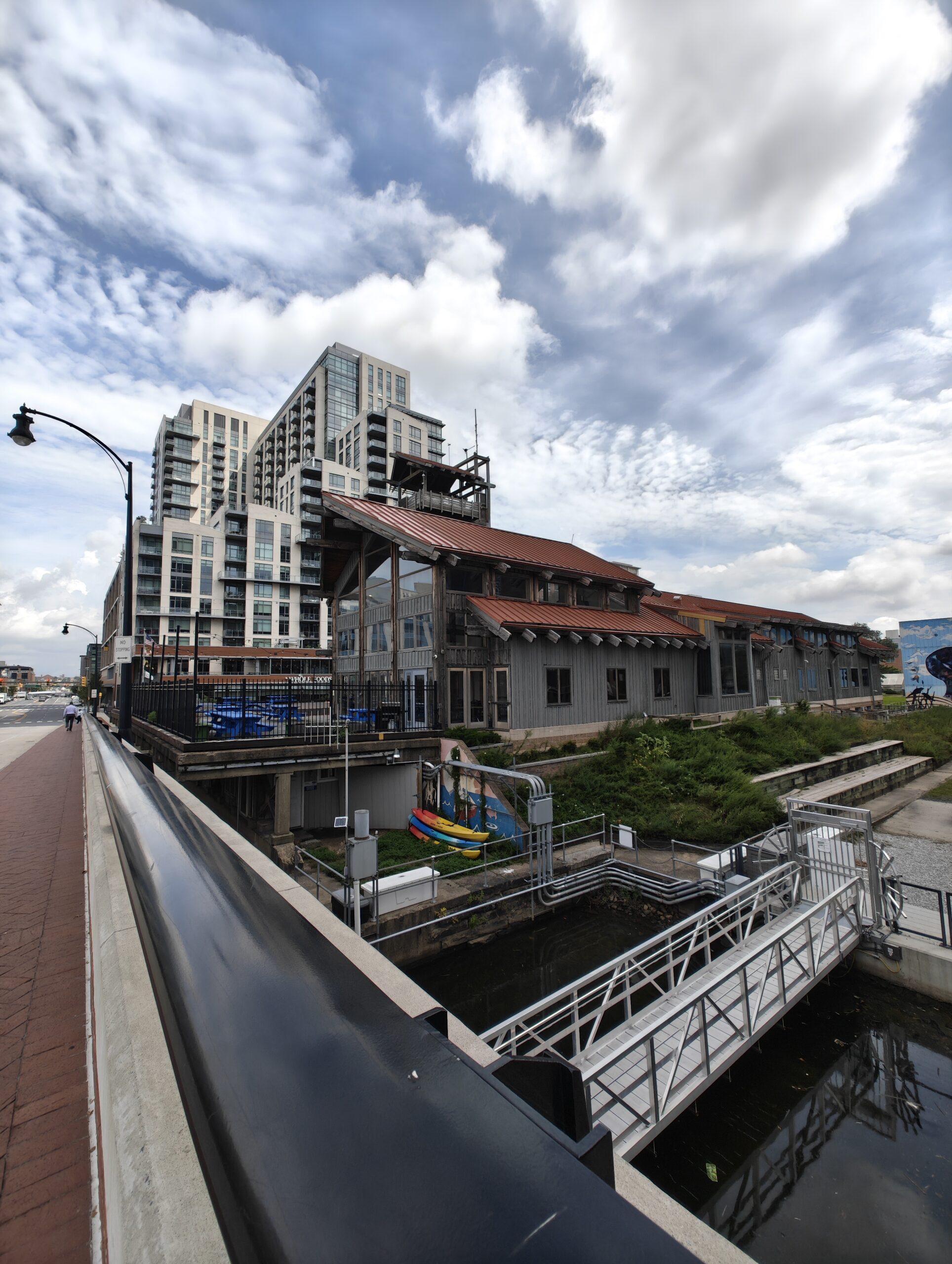 Nothing Phone 3 classroom building ultrawide