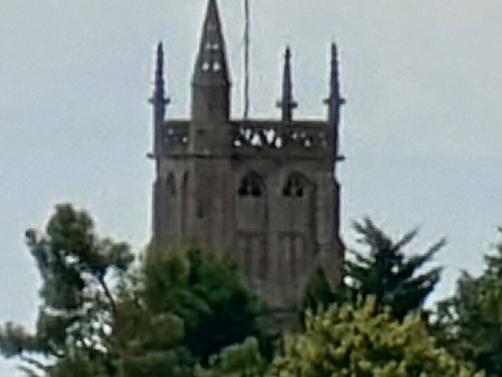 Sony Xperia 1 VII 20x zoom church