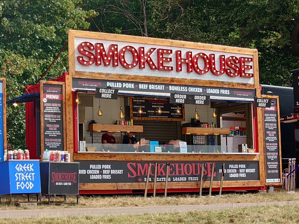 Xperia 1 VII camera sample 2x zoom smoke house