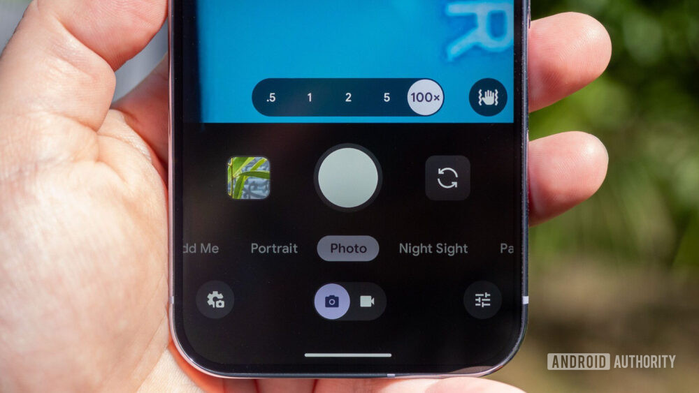 Forget the Pixel 10 camera's silly pinch-to-zoom, this is the one trick ...