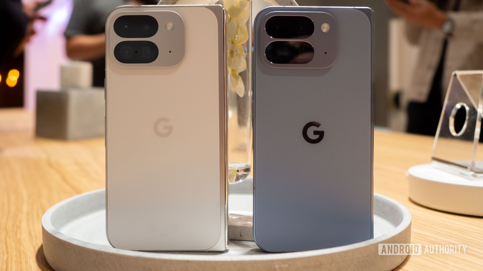 新品未開封 Google Pixel 10 Pro Fold Moonstone Google Pixel 10 Pro Fold Smartphone | Verizon