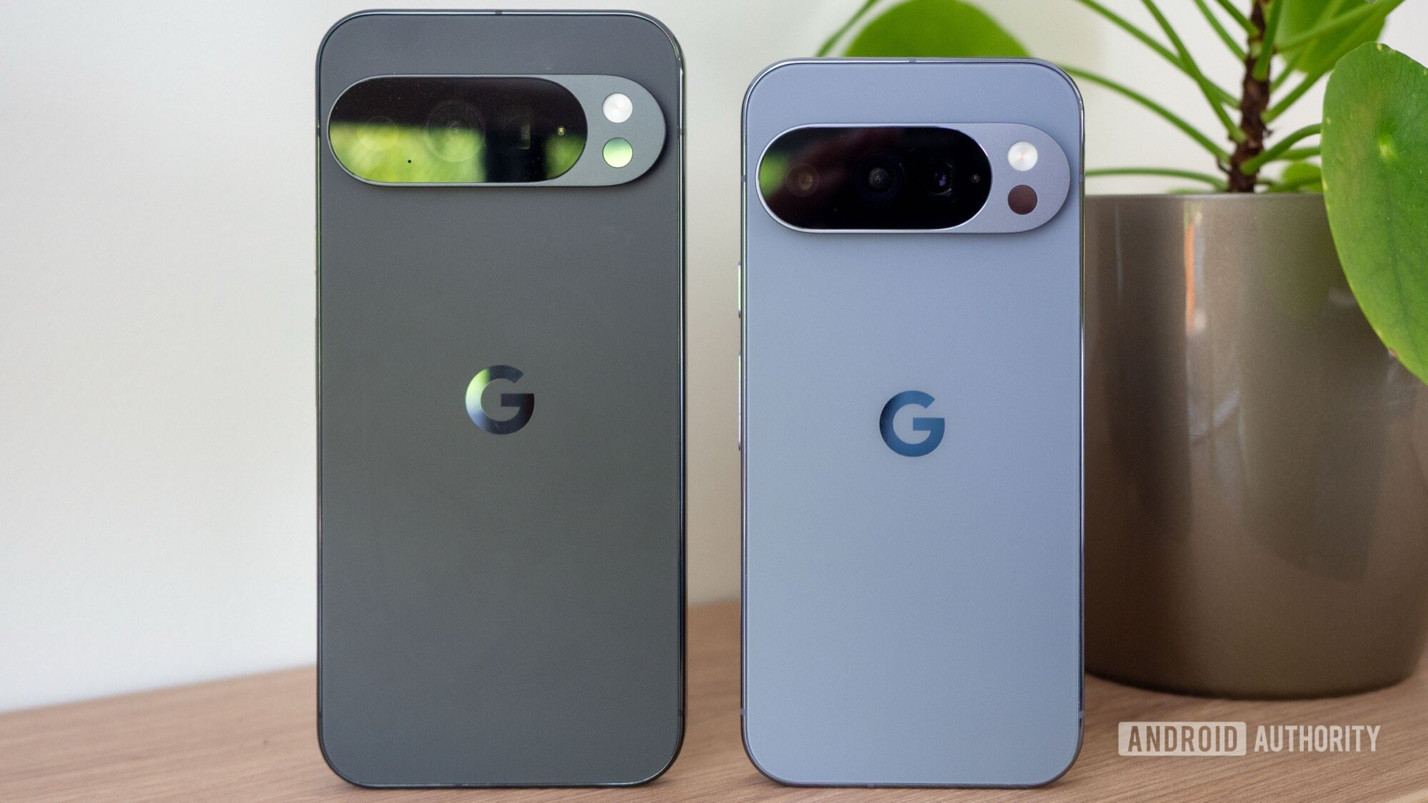 google pixel 10 pro moonstone xl obsidian 1