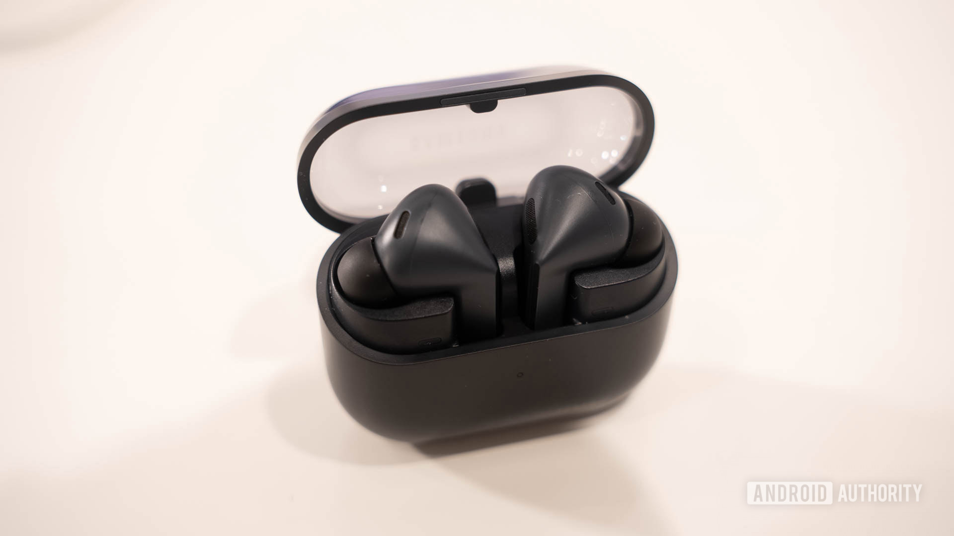 Deal: Samsung Galaxy Buds 3 FE on sale for just $1