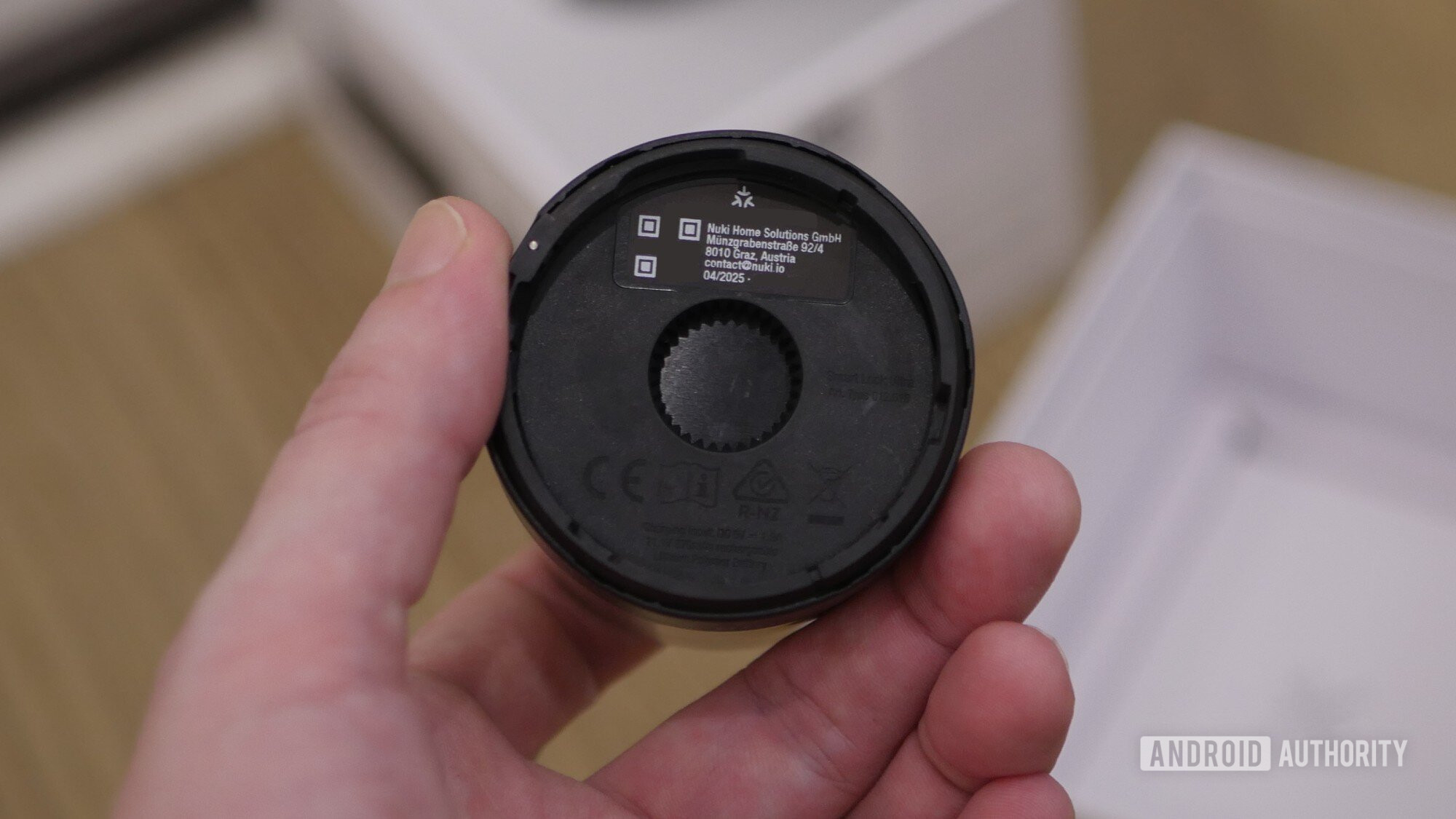 nuki lock us back nuki lock us back