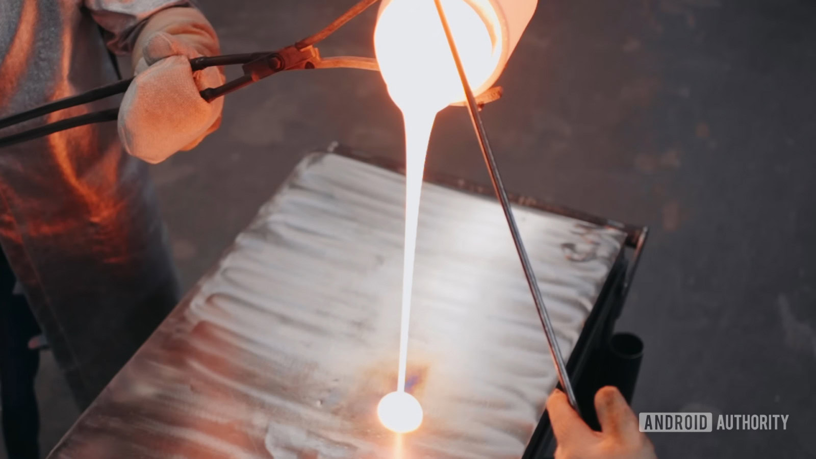 Corning Gorilla Glass Molten Form