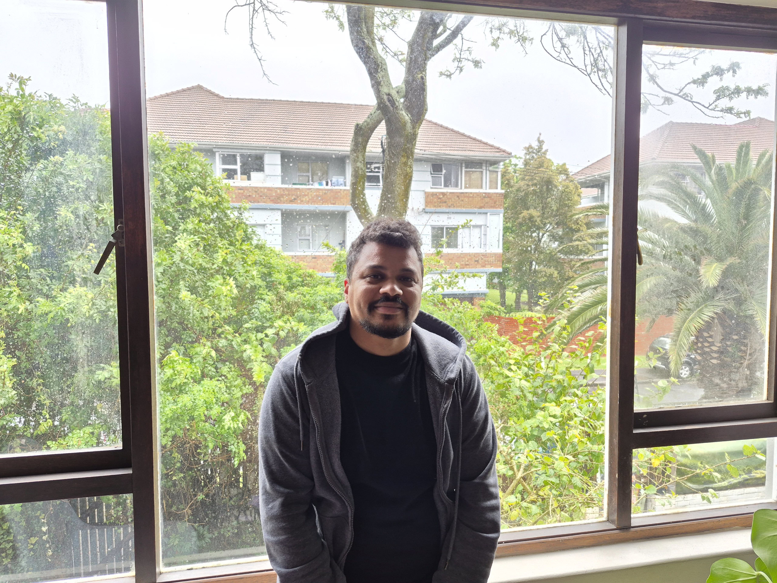 Samsung Galaxy S25 FE 1x indoors sample