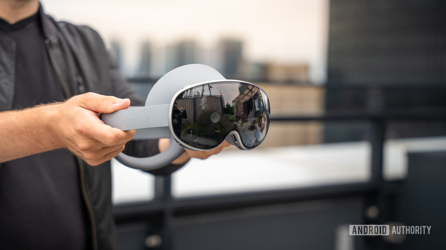 Sick of empty VR app stores? Google's new AI tool lets you build VR apps in under a minute