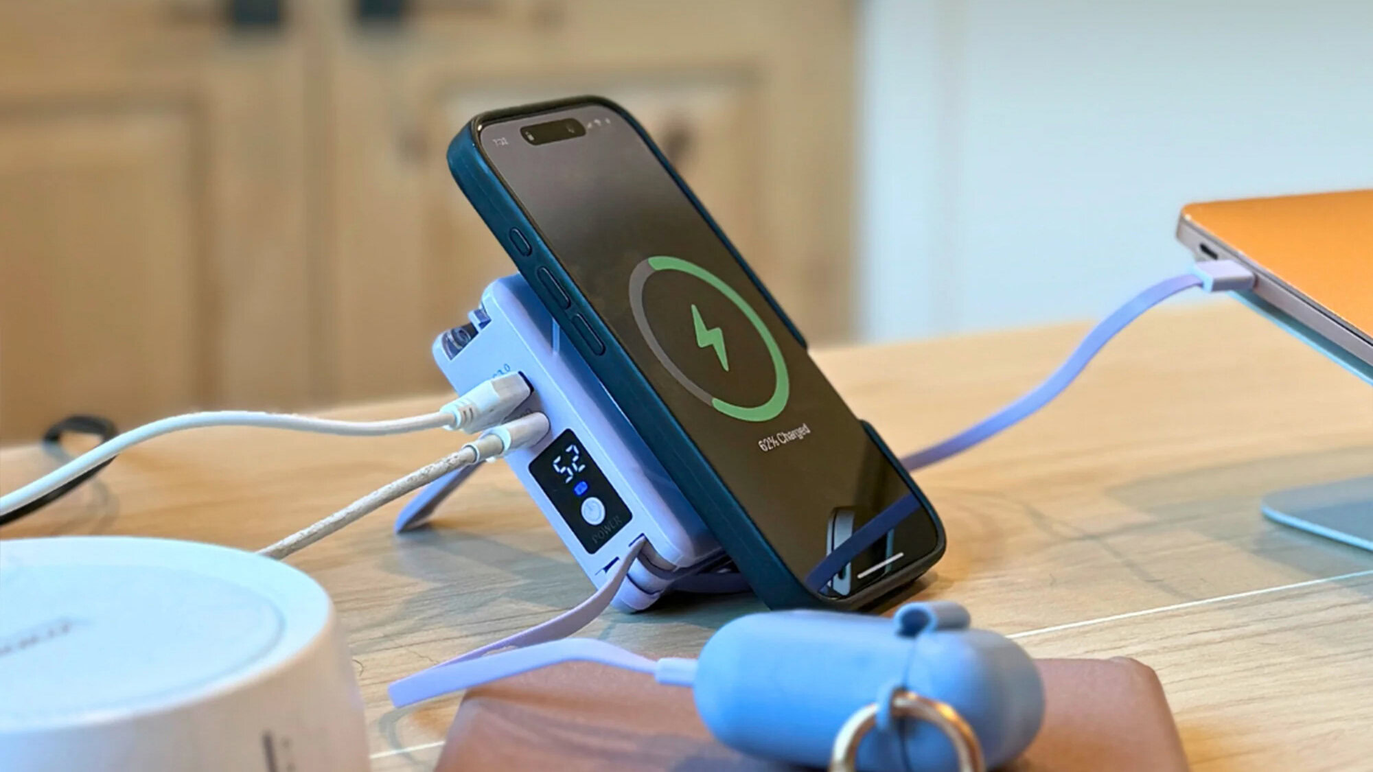 Uncaged Ergonomics 7 in 1 Power Bank docked Uncaged Ergonomics 7 in 1 Power Bank docked